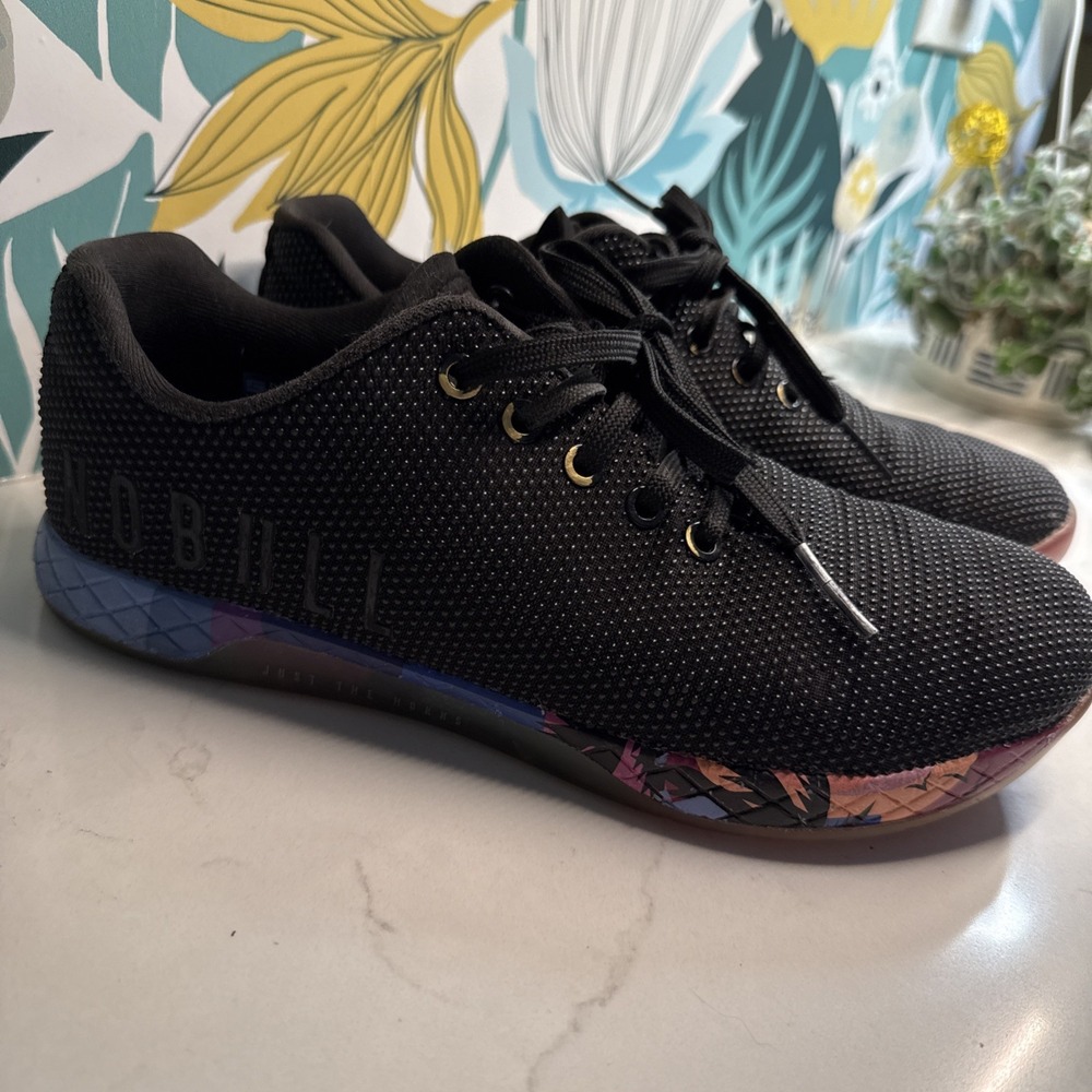 Black Women's Lace-Up Casual Sneakers - Picture 3 of 9